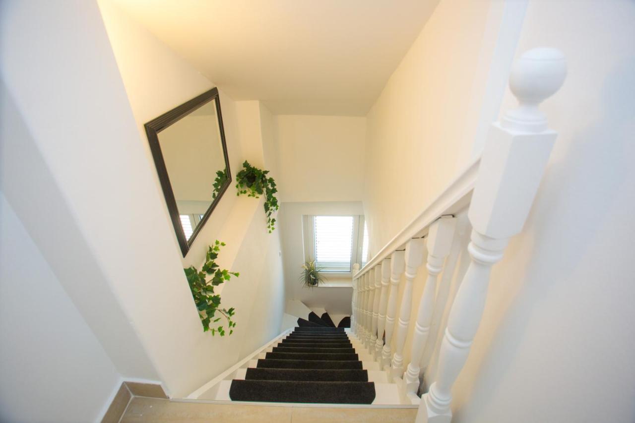 Luxury Villa Vibrass Split Extérieur photo